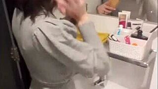 Step-mom drained my cock to help me last for girlfriend