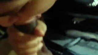 Amiga chupando todo de mi jovencitos morrita vecina 😘