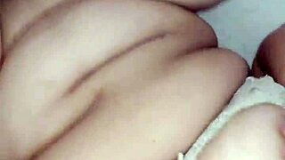 I lie to my little sister to slide my dick into her pussy