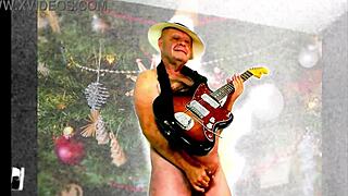 Hey, check Jingle Balls preview with Agarabas and Olpr shaking big ass for Christmas!