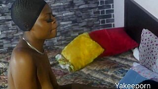 yakee horny pussy gets fucked by huge cock 😩