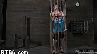 Hot slave delights with blowjob in hardcore bdsm contest