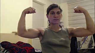Hey, wanna see my biceps flex on cam tonight?