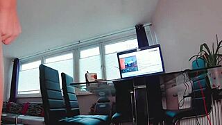 Hey, wanna see me fuck Sexydea’s big ass with a toy?