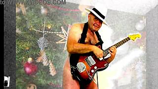 Hey, check Jingle Balls preview with Agarabas and Olpr shaking big ass for Christmas!