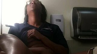 Ebony Babe Fingers Herself to Orgasm on Bathroom Counter