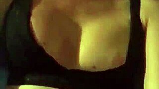 Italian MILF housewife masturbates on webcam