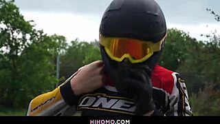 Interracial Gay Anal Sex Under the Trees - Ryan Rose & Pheonix Fellington