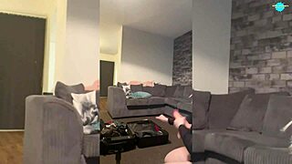 18 year old girlfriend gets hardcore sex with toys and cumshot