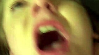 Stepdaughter enjoys homemade sex