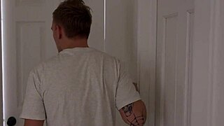 Üvey anne Julia Robbie grupta creampie istiyor