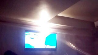 רוצה ללכת למוטלינג איתי? בואי נזיין חזק בחדר מלון