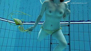 Lada poleshuk shows big tits underwater in the bathroom with short hair 😍
