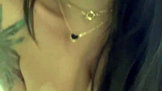 Morena babe makes video call and gets creampie live