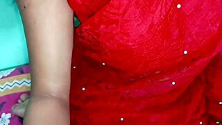 She performs an amateur blowjob and deepthroat close-up with her big ass and pussy