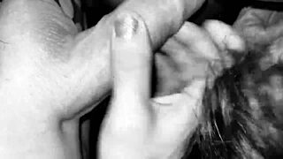 shemale noir rocking big black cock in homemade action