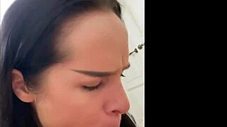 i see gorgeous brunette juicy leila loving cock in threesome