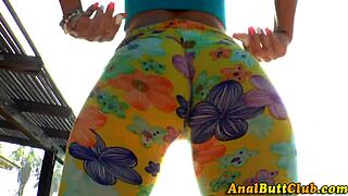 slut bounces her big booty in heels