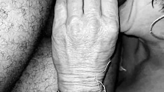 shemale noir rocking big black cock in homemade action