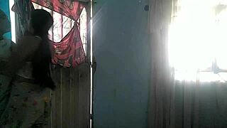 La Vecina Siempre Ha Tenido Gustos Raros Pero Nunca Pense Que Le Gustaran Las Mujeres Tambien Me Sorprendio Que Tan Buena Es Chupando Conos