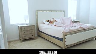 Blue-Eyed Stepsister Bangs Avery Cristy Jay Rock