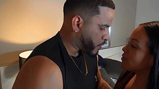 el viejo toma la peor decisión y peruano le saca ventaja y se cacha a su esposa venezolana