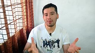 Client asks for therapy massage, ends with happy ending on his 23cm cock