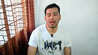 Client asks for therapy massage, ends with happy ending on his 23cm cock