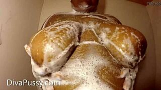 Ebony BBW Pussy Squirting Masturbation