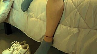 el viejo toma la peor decisión y peruano le saca ventaja y se cacha a su esposa venezolana