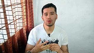 Client asks for therapy massage, ends with happy ending on his 23cm cock