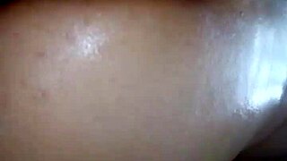 i watch my wife finger her clitoris