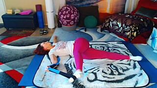 Check out this easy hip mobility stretching