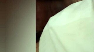 Сосу хуй черного пациента в больничной подсобке, он на ИВЛ