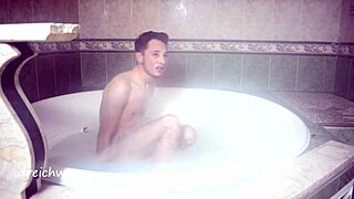 Come join the delicious jacuzzi fun with naked bisexuals.