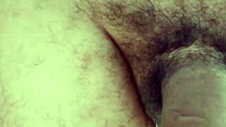 אני על הגג מציצה בשכנים