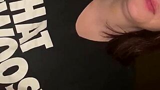 wifey giving the best head to her partner