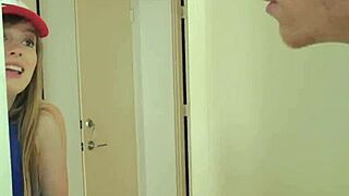 Dolly Leigh sucks Richie's big cock 😏