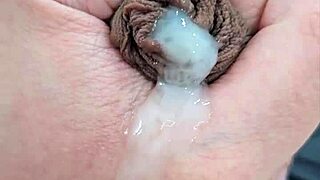 cute brazilian twink jerks off and cums 😏