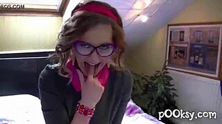 check out this giant vagina twerking in red panties