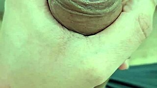 cute brazilian twink jerks off and cums 😏