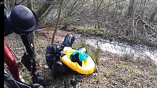 Mud Trichtern! What Bizarre Femdom Tricks Are Happening in Brutal Latex Outdoors?