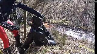 Mud Trichtern! What Bizarre Femdom Tricks Are Happening in Brutal Latex Outdoors?