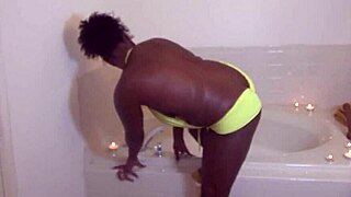 I-I can't believe Giana soaks her pretty kitty like that