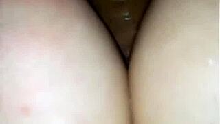 Haciendole la colita por primera vez a mi bebe lambda, wet assfucking