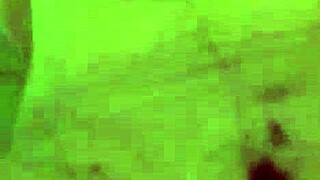 Mujer Se Masturba Bien Rico en Público con Tetas y Pussy