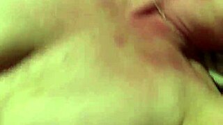 Pojat, pannkakaa mun pettävä vaimo noilla isoilla tisseillä