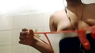 From Colombia to Mexico, hot mami offers videollamada on WhatsApp! 🔥