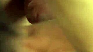 During unprotected sex, Kyler Moss sucks the penis of a twink and gets a cumshot