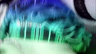 Lengie Le Gusta Bailar Y Jugar En La Ducha